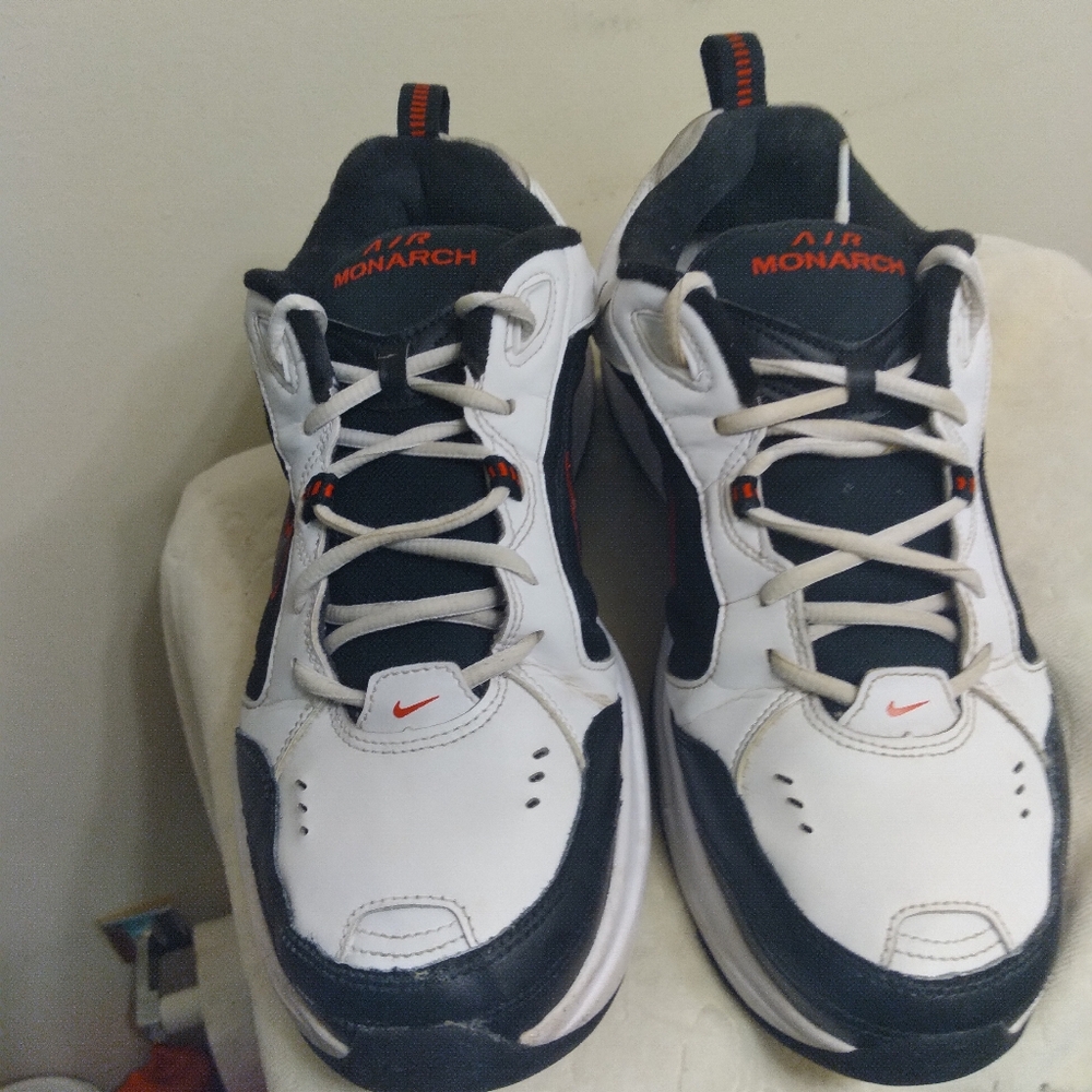 Mens Nike Air Monarch IV 415445-101 Black and White Sneakers Size 14 - Picture 8 of 16